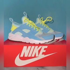 Nike Huaraches Run Ultra GS 💙